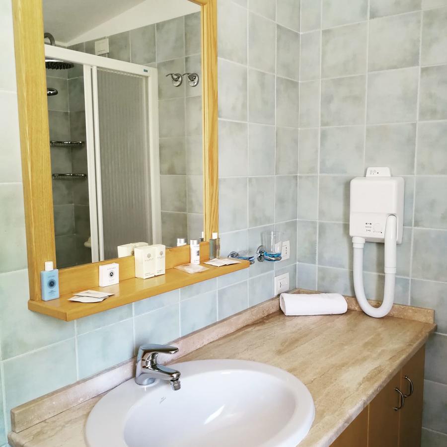 Hotel Villa Del Mare Sinnai Room photo